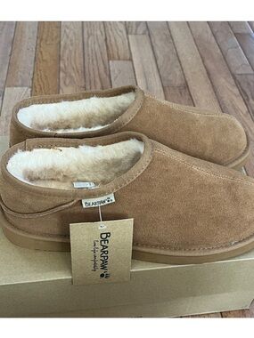 Bearpaw Men’s cozy slippers